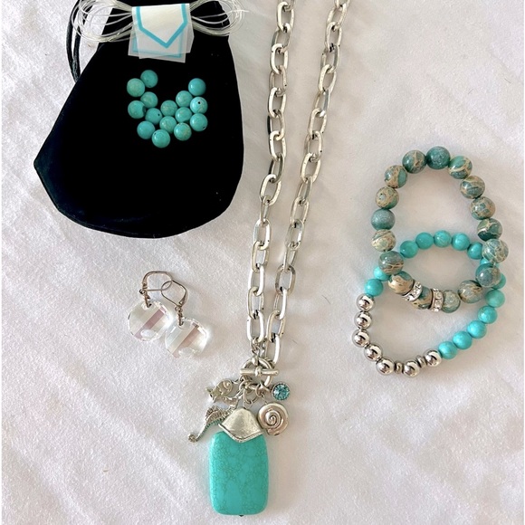 SALE: bundle of Necklace, earring, bracelets with blue howlite - Picture 1 of 7